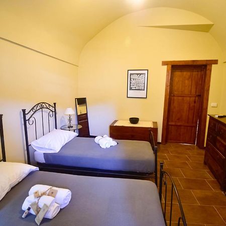 Domum In Petra Casa Nella Roccia Self Check - In Villa Modica Exterior photo